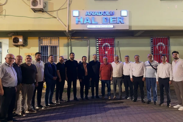 AK Parti Ataşehir İlçe Başkanı Burak Çifci'den Ataşehir Hal Esnafına Ziyaret