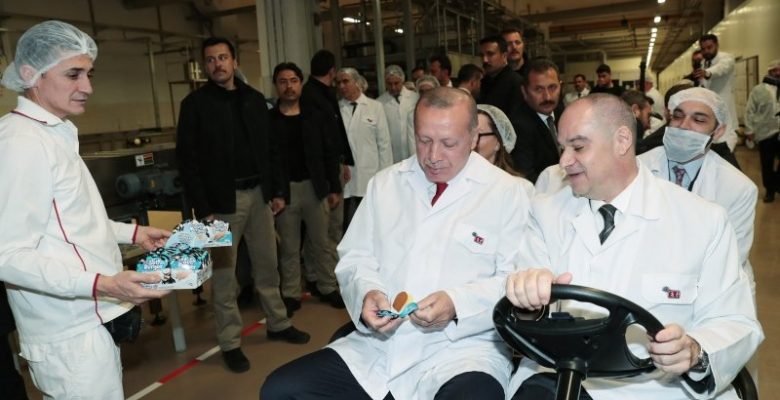 Başkan Erdoğan Eskişehir’de ETİ Fabrikası’nı ziyaret etti.